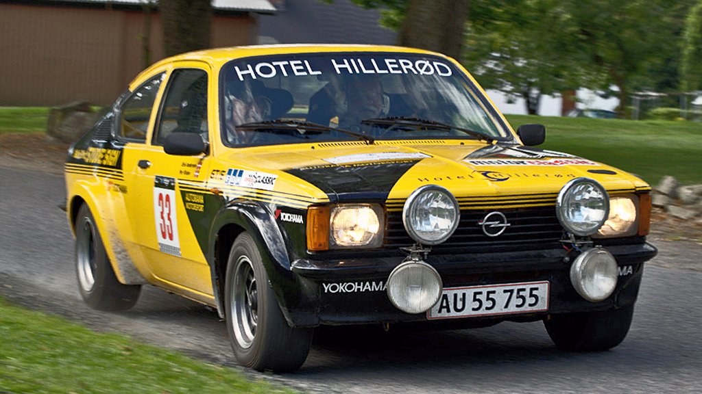Start nr. 180, debutanterne Per Vilslev og Erik Andersen har trænet hårdt i den flotte Opel Kadett GTE, inden deres første start i RMCH.
